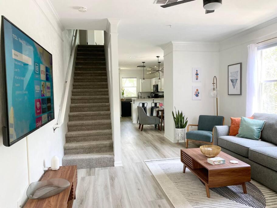 Sanctuary Gainesville Bright 2 Bedroom King Condo Eksteriør billede