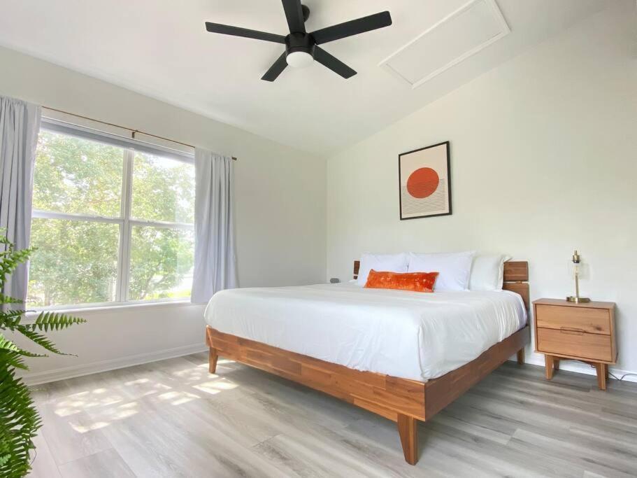 Sanctuary Gainesville Bright 2 Bedroom King Condo Eksteriør billede